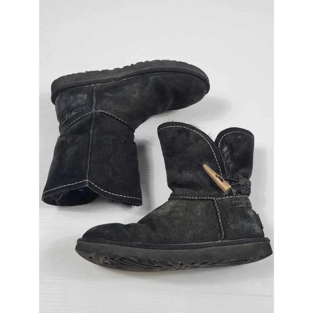 UGG Suede‎ Short Boots Meadow 1008043 Black Womens 7